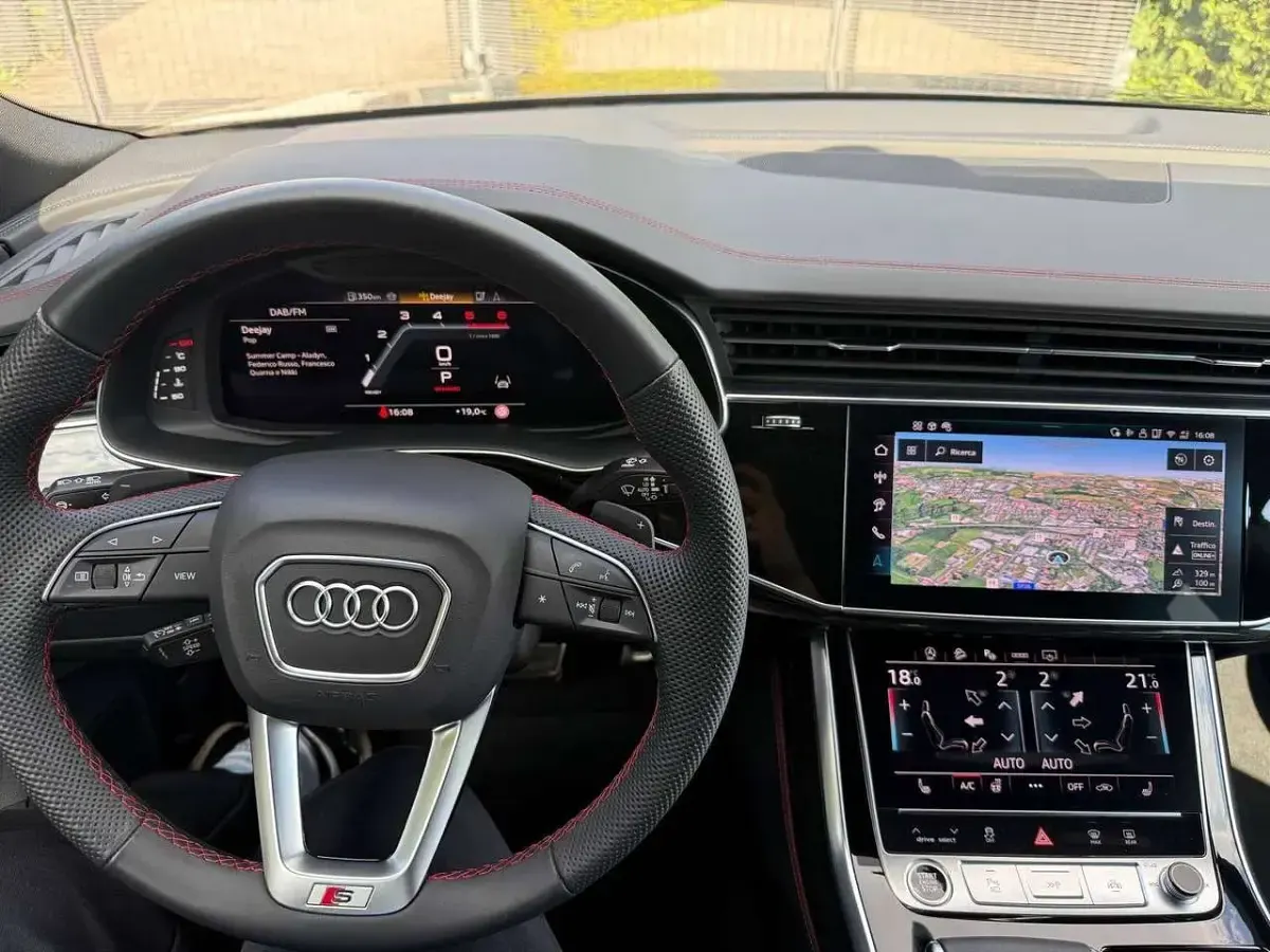 Usata Audi Q8 S-Line 231 CV (169 kW) 2025 Nero SUV