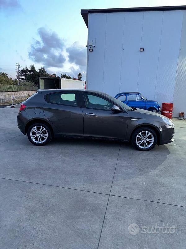 Usata Alfa Romeo Giulietta 120 CV (88 kW) 2015 Utilitaria