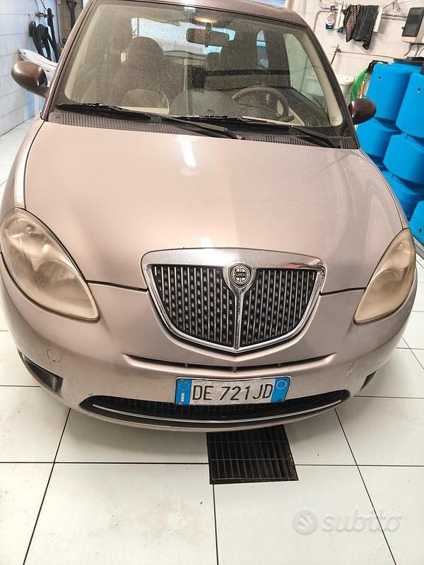 Usata Lancia Ypsilon 75 CV (55 kW) 2007 Utilitaria