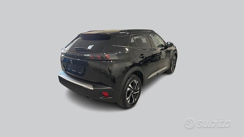 Usata Peugeot 2008 Allure 102 CV (75 kW) 2022 Nero SUV