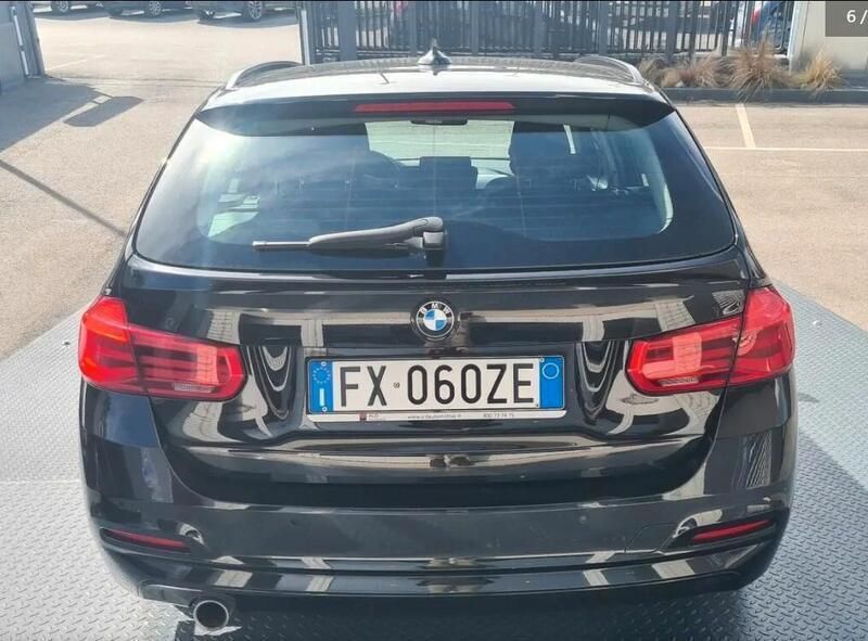 Usata BMW 318 150 CV (110 kW) 2019 Nero Station wagon