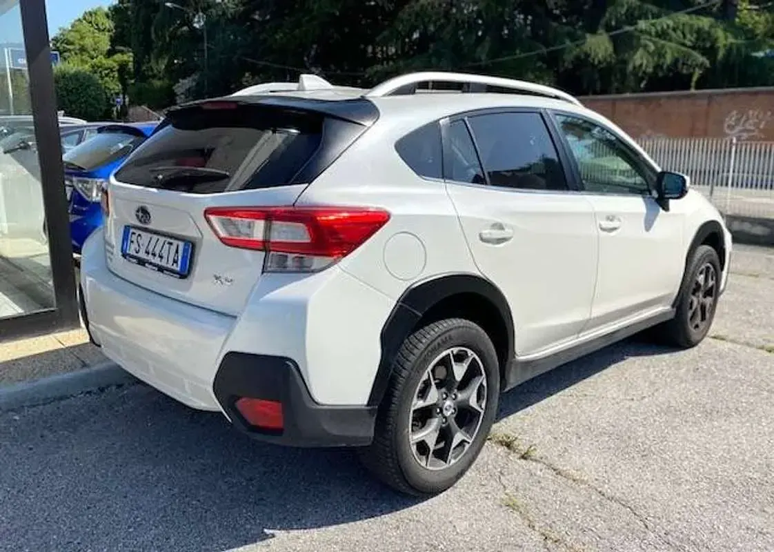 Usata Subaru XV 114 CV (83 kW) 2018 Bianco SUV
