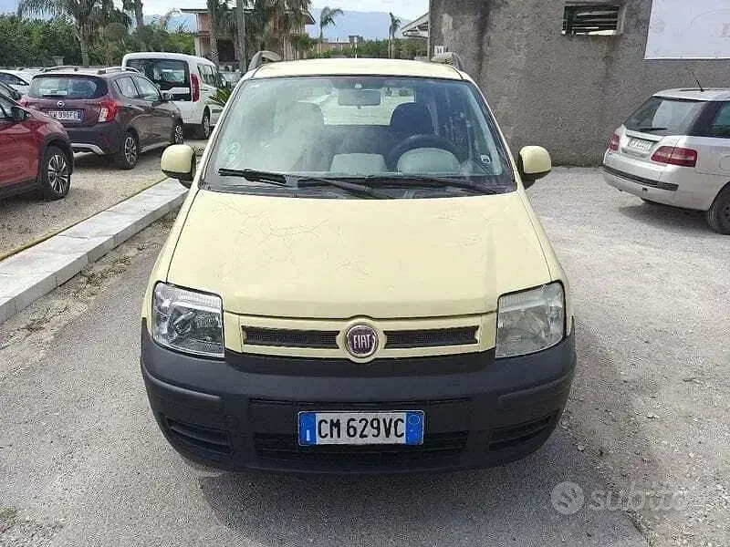 Usata Fiat Panda 54 CV (39 kW) 2004 Giallo Utilitaria