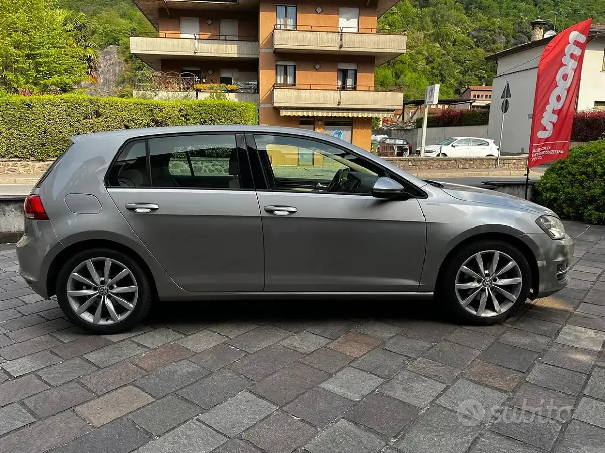 Begagnad VW Golf VII Business 150 HK (110 kW) 2015 Halvkombi