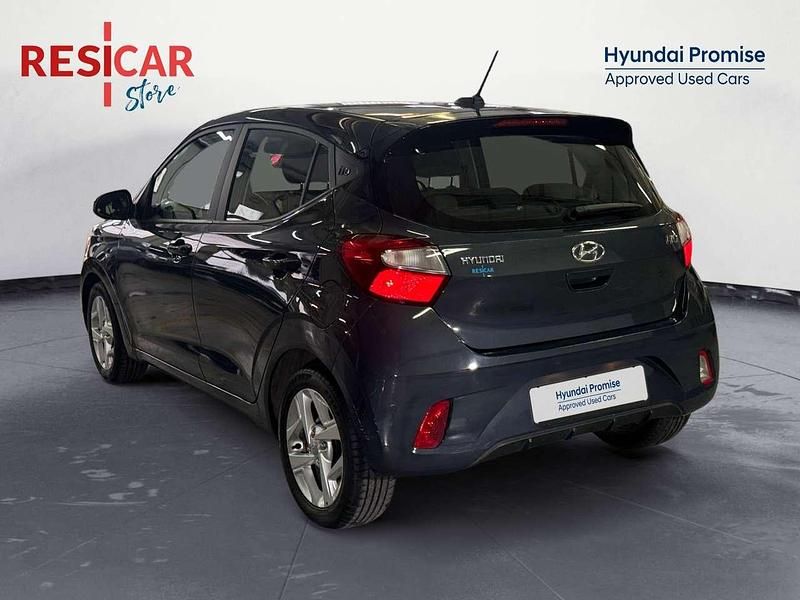 Usata Hyundai i10 67 CV (49 kW) 2023 Aurora gray Utilitaria