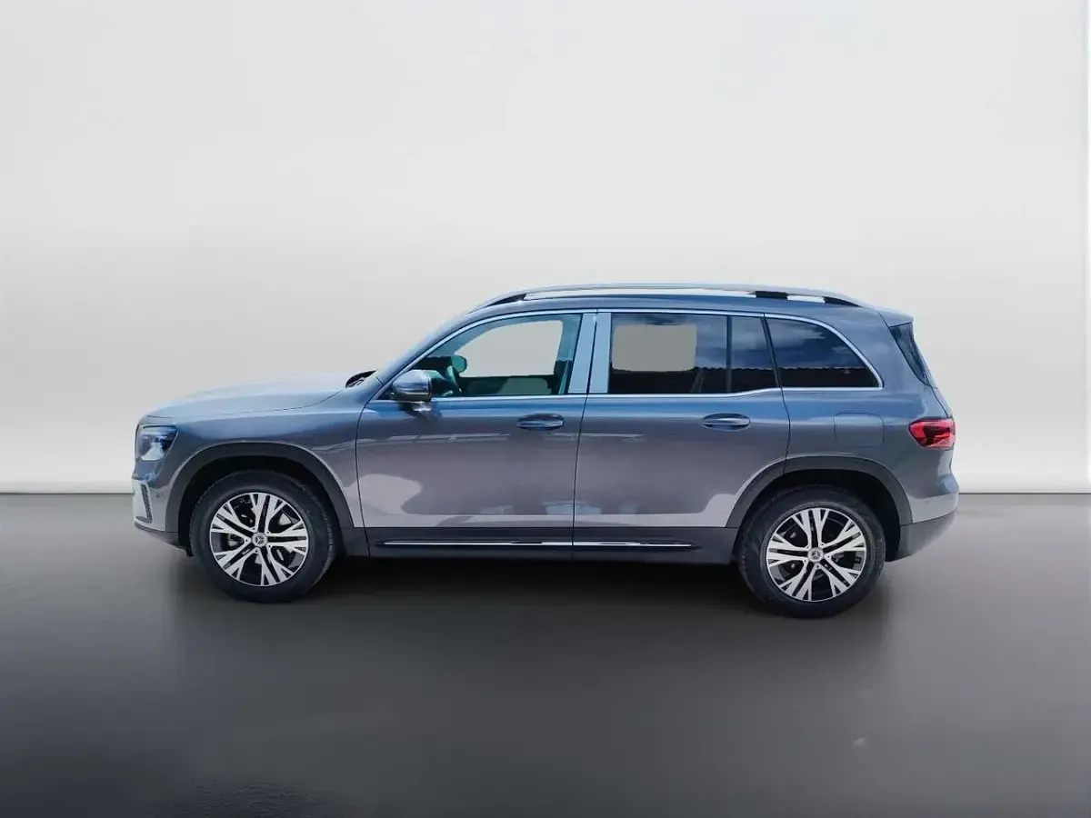 Ny Mercedes GLB180 116 HK (85 kW) 2026 Grå SUV
