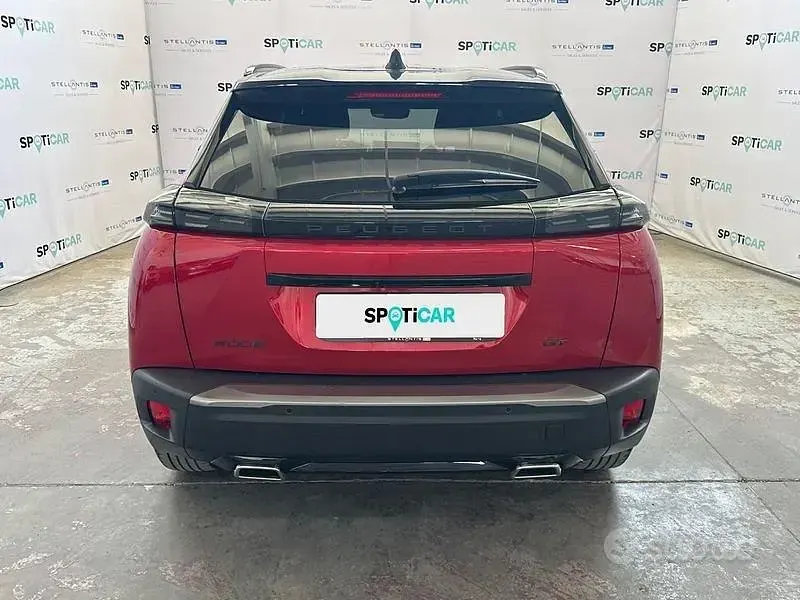 Usata Peugeot 2008 GT 131 CV (96 kW) 2023 Rosso SUV
