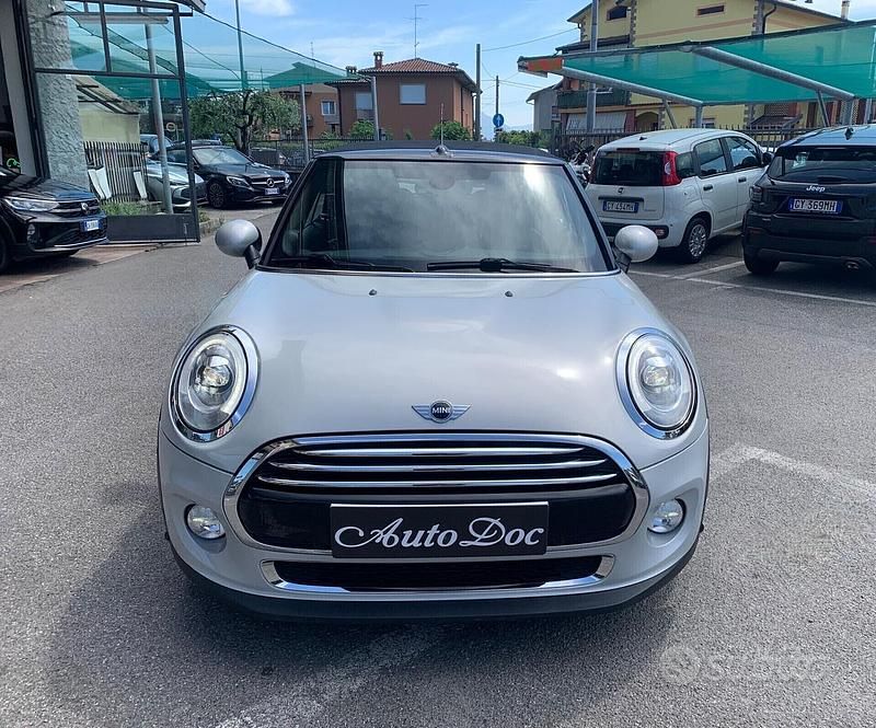Usata Mini Cooper Cabriolet 135 CV (99 kW) 2018 Bianco Cabrio