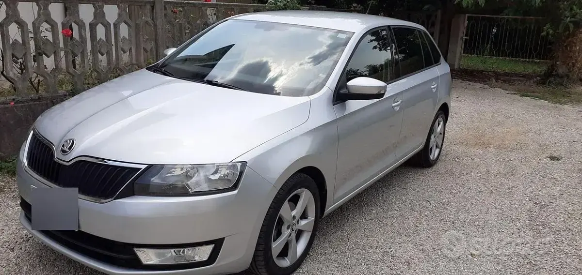 Usata Skoda Rapid 90 CV (66 kW) 2017 Grigio Utilitaria