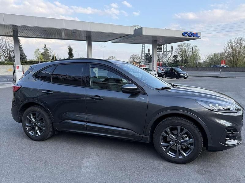 Usata Ford Kuga ST-Line 152 CV (111 kW) 2023 Other SUV