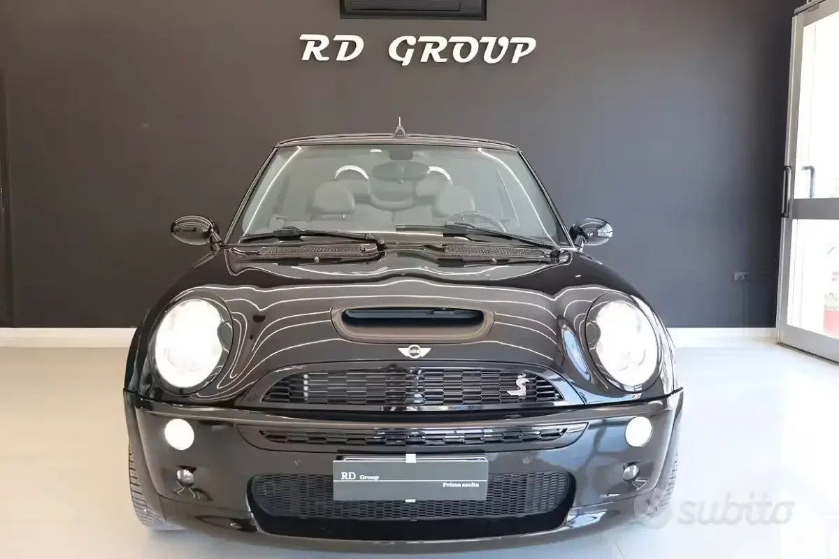 Usata Mini Cooper S Cabriolet 170 CV (125 kW) 2005 Nero Cabrio