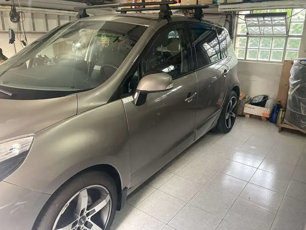 Usata Renault Scenic E-Tech Luxe 110 CV (80 kW) 2011 Monovolume
