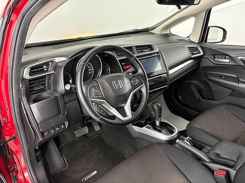 Usata Honda Jazz Elegance 102 CV (75 kW) 2016 Rosso Utilitaria