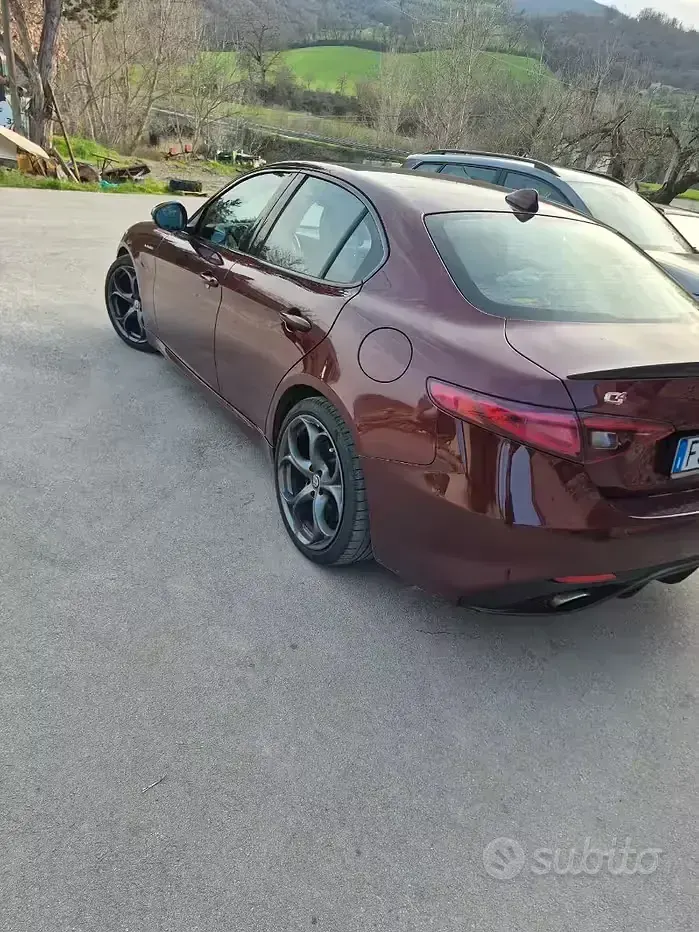 Usata Alfa Romeo Giulia Veloce 210 CV (154 kW) 2017 Rosso Berlina