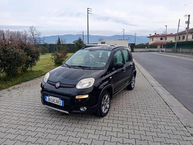 Usata Fiat Panda 4x4 S 75 CV (55 kW) 2013 Nero Utilitaria