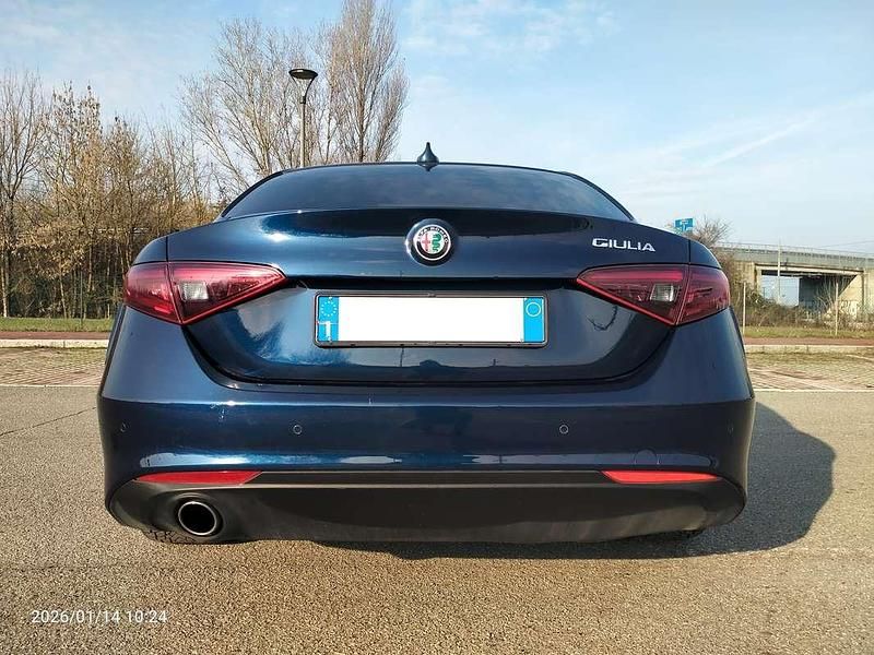 Gebraucht Alfa Romeo Giulia Super 150 PS (110 kW) 2017 Blau Limousine