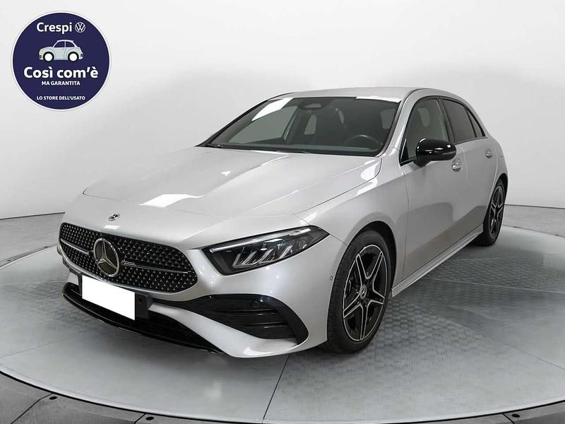 Argento Usata 2023 Mercedes A200 Premium Tre volumi | 29.900 € (Buon prezzo) - Immagine 1/4