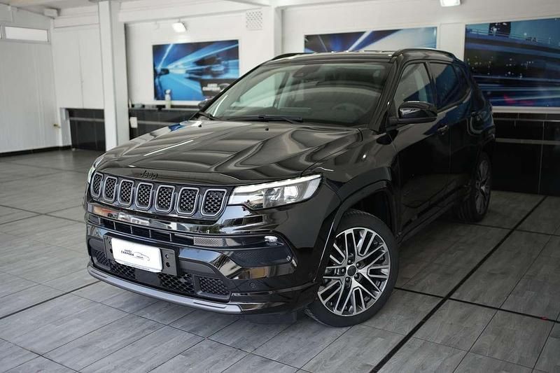 Nero Usata 2024 Jeep Compass Summit SUV | 25.990 € (Buon prezzo) - Immagine 1/4