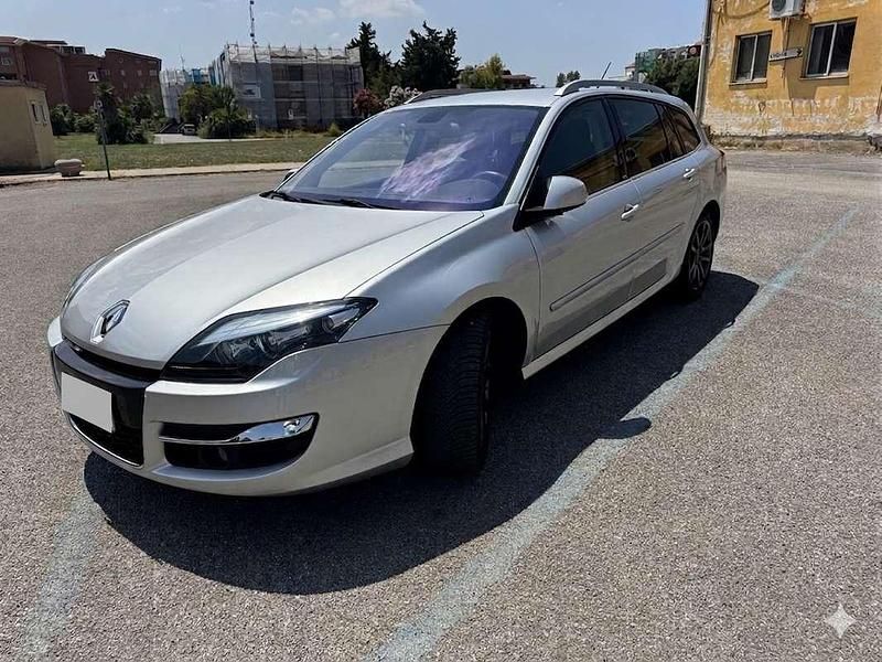 Usata Renault Laguna III 175 CV (128 kW) 2011 Grigio Station wagon