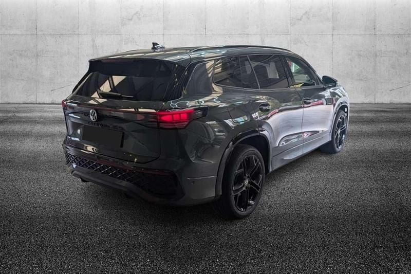 Usata VW Tayron R-line Plus 193 CV (141 kW) 2025 Grigio SUV