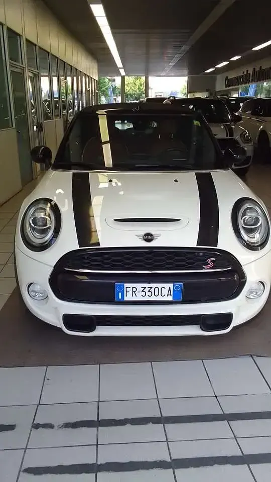 Usata Mini Cooper SD Cabriolet Hype 170 CV (125 kW) 2018 Bianco Cabrio