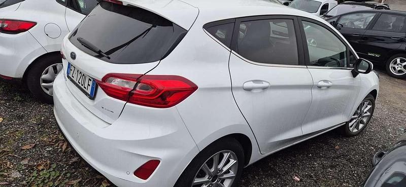 Usata Ford Fiesta 82 CV (60 kW) 2017 Other Berlina