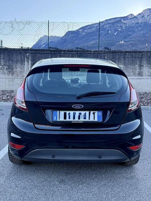 Usata Ford Fiesta Titanium 95 CV (69 kW) 2016 Nero Berlina