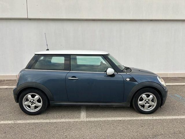 Usata Mini Cooper D 2010 Grigio Utilitaria