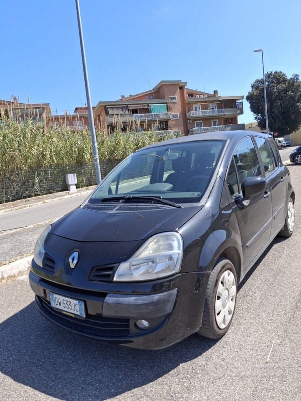 Usata Renault Modus 75 CV (55 kW) 2009 Nero Monovolume