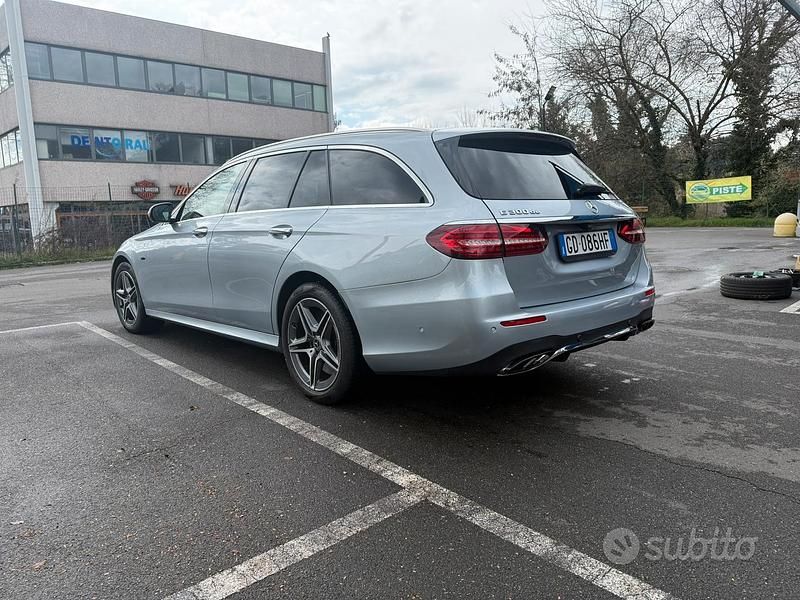 Usata Mercedes E300 2021 Grigio Station wagon