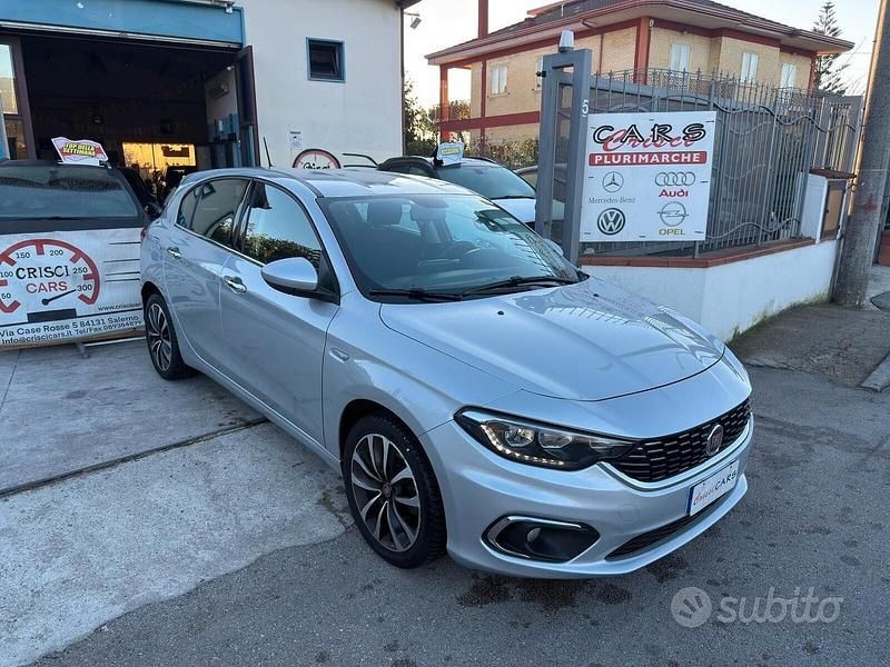 Grigio Usata 2018 Fiat Tipo Lounge Tre volumi | 10.750 € (Buon prezzo) - Immagine 1/4