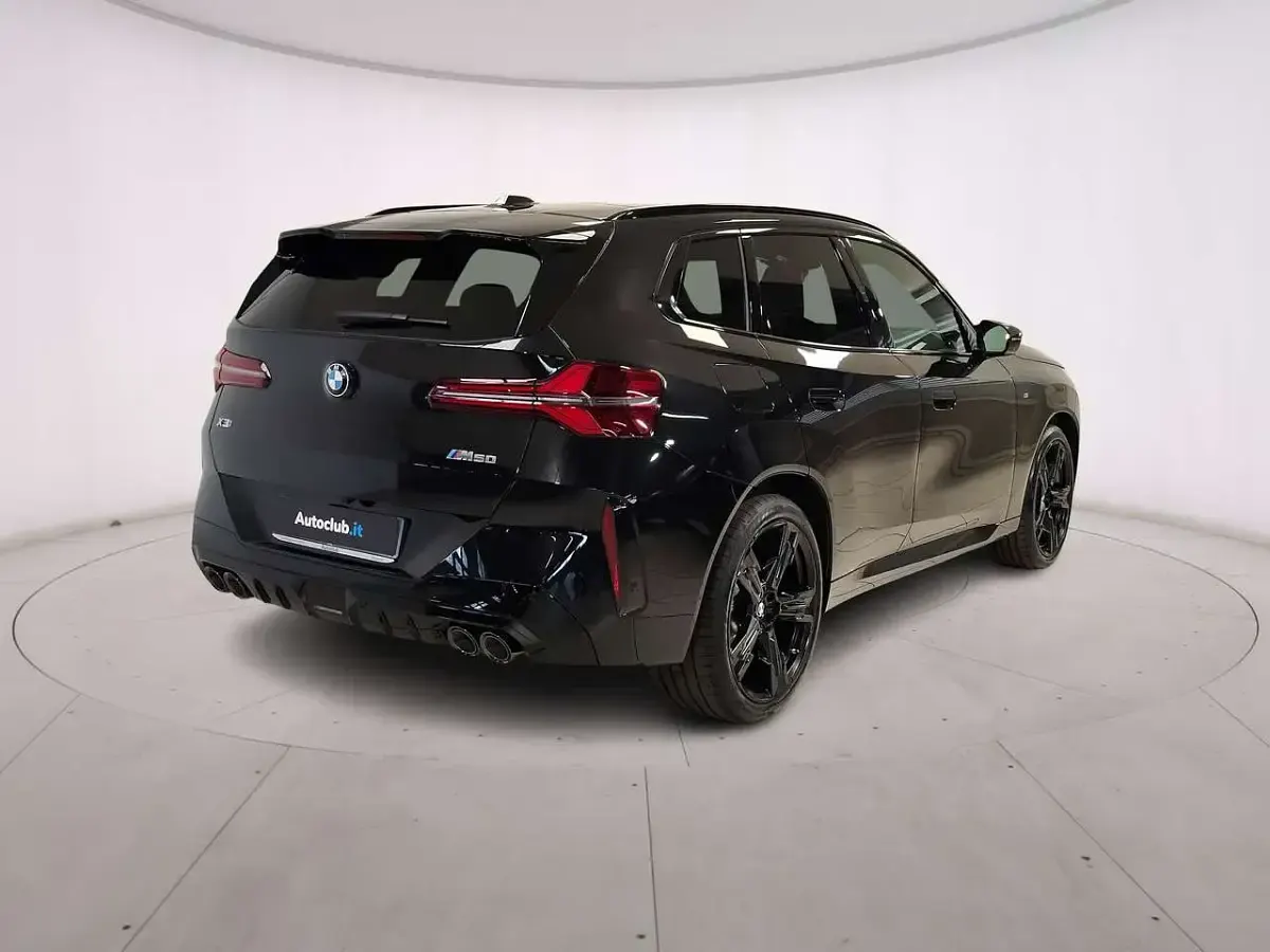 Nuova BMW X3 M Sport 381 CV (280 kW) 2026 Black sapphire SUV