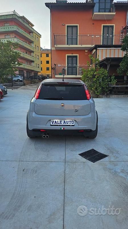 Usata Abarth Grande Punto 180 CV (132 kW) 2009 Grigio Utilitaria