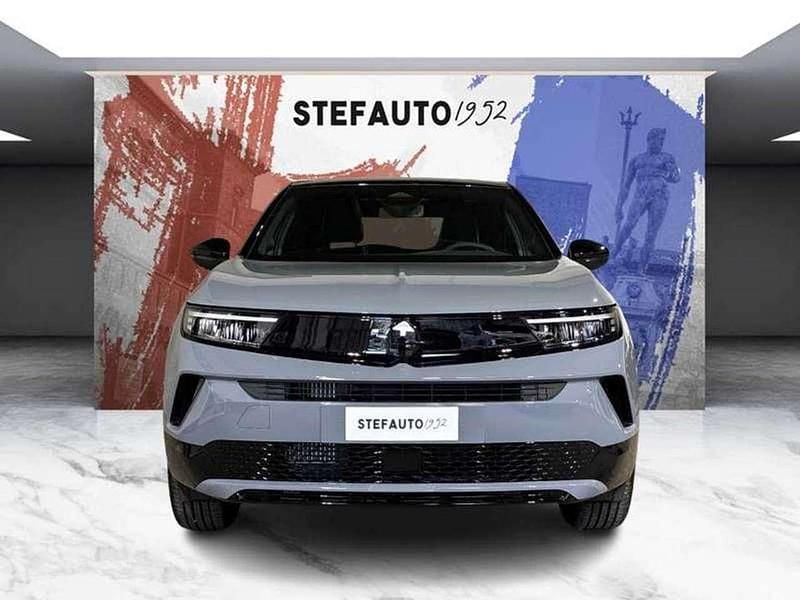 Nuova Opel Mokka 136 CV (100 kW) 2026 Grafik grey SUV