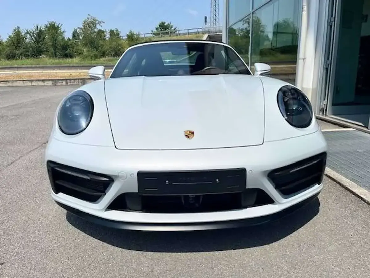 Usata Porsche 992 480 CV (353 kW) 2024 Ghiaccio Cabrio