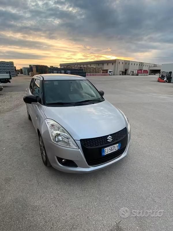 Usata Suzuki Swift 75 CV (55 kW) 2011 Utilitaria