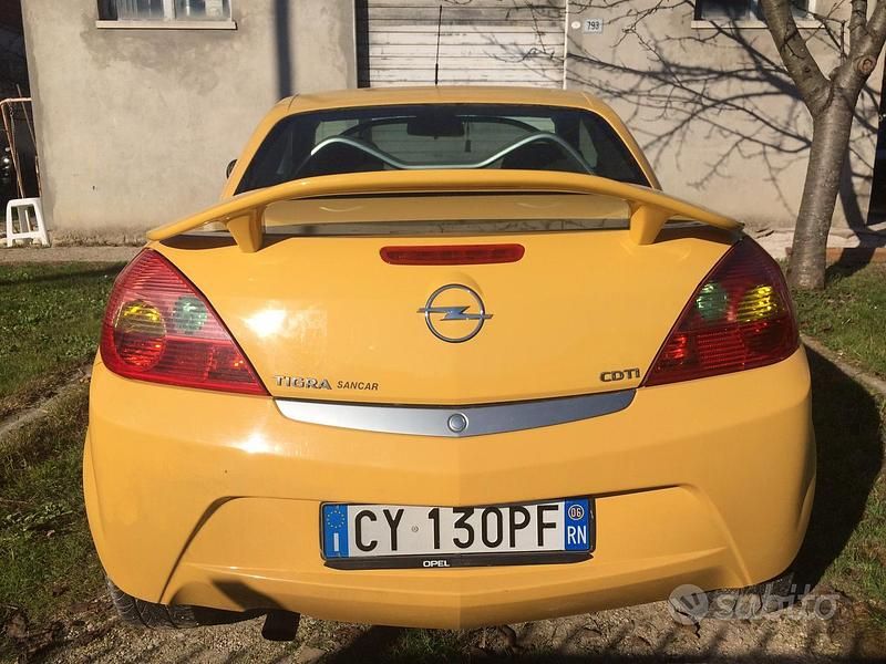 Usata Opel Tigra 2005 Giallo Cabrio