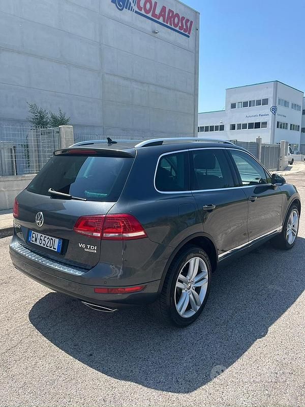 Usata VW Touareg 204 CV (150 kW) 2014 Nero SUV