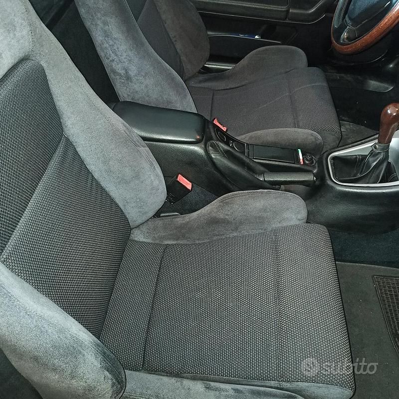 Usata Alfa Romeo GTV 165 CV (121 kW) 2003 Grigio Coupé