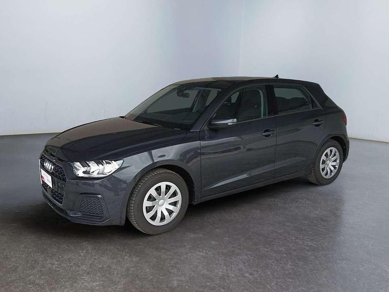 Usata Audi A1 Sportback Advanced 95 CV (69 kW) 2024 Grigio Utilitaria