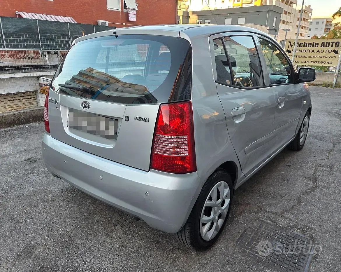 Usata Kia Picanto 75 CV (55 kW) 2006 Grigio Utilitaria