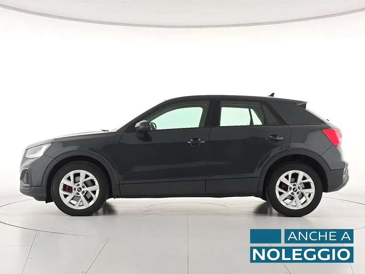 Usata Audi Q2 Business 150 CV (110 kW) 2022 H1 grigio manhattan metallizza SUV