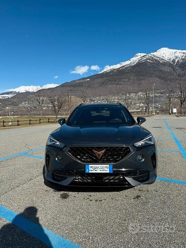 Usata Cupra Formentor 150 CV (110 kW) 2024 Grigio SUV