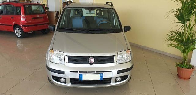 Usata Fiat Panda Dynamic 69 CV (50 kW) 2008 Argento Utilitaria