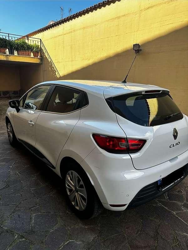 Usata Renault Clio IV Zen 73 CV (53 kW) 2017 Bianco Berlina