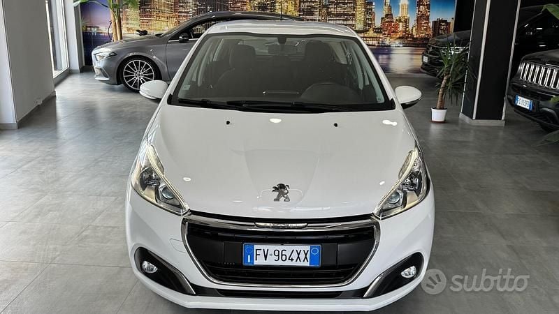 Usata Peugeot 208 Allure 75 CV (55 kW) 2019 Bianco Utilitaria