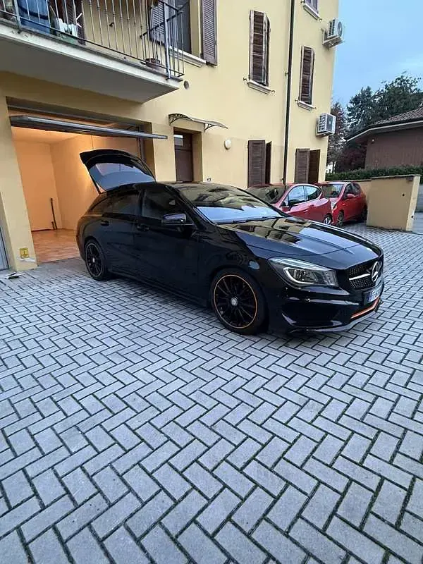 Usata Mercedes CLA250e Shooting Brake Premium 211 CV (155 kW) 2017 Station wagon