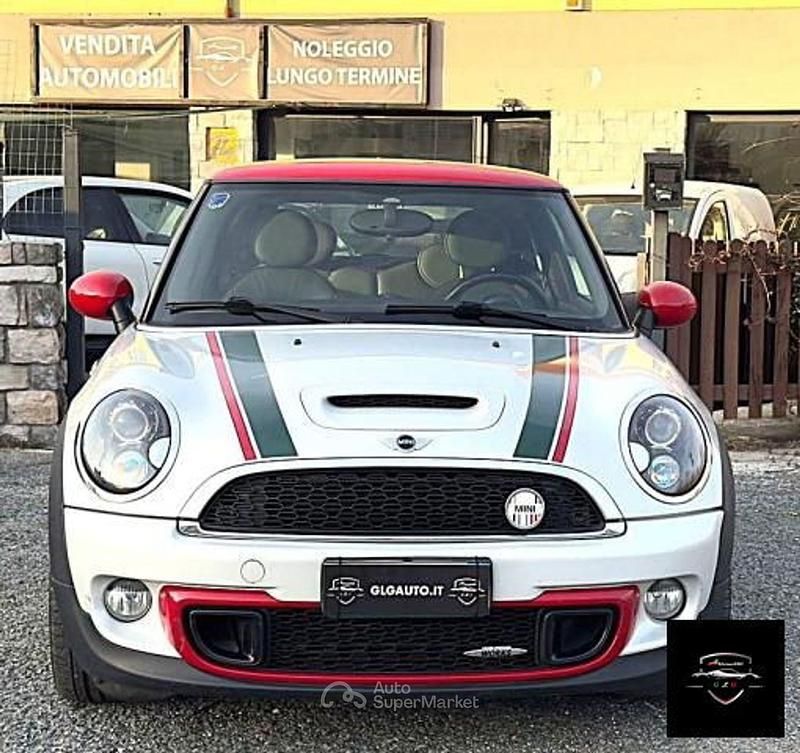 Begagnad Mini John Cooper Works Clubman 213 HK (156 kW) 2011 Grå Kombi