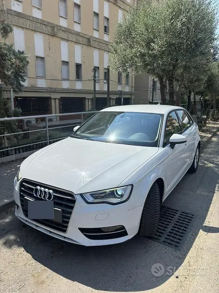 Usata Audi A3 Attraction 110 CV (80 kW) 2015 Bianco Berlina
