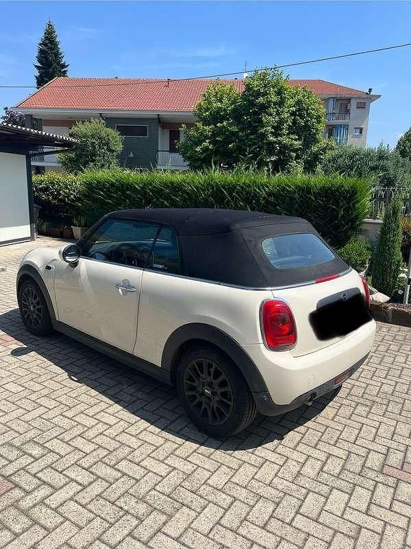 Usata Mini One Cabriolet 102 CV (75 kW) 2018 Cabrio